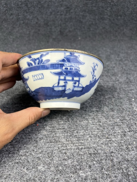 古玩陶瓷青花山水亭臺(tái)樓閣紋碗拍賣,當(dāng)前價(jià)格1388元