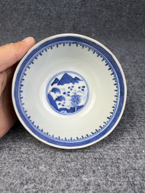 古玩陶瓷青花山水亭臺(tái)樓閣紋碗拍賣,當(dāng)前價(jià)格1388元