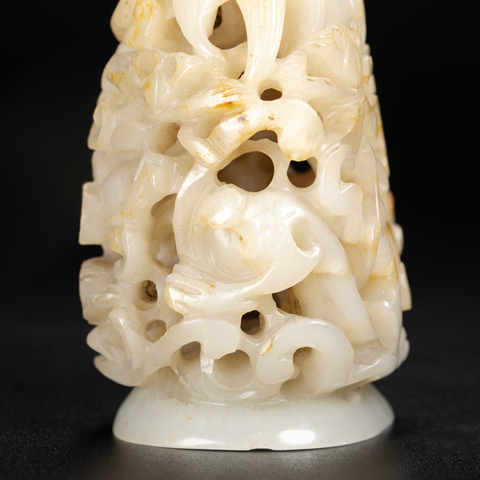 古玩玉器白玉龍紋爐頂真品鑒賞圖