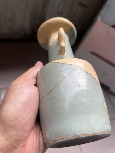 古玩陶瓷龍泉瓶真品鑒賞圖