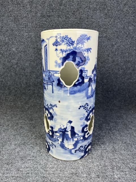 古玩陶瓷青花開窗竹林七賢人物故事紋帽筒拍賣,當前價格7888元