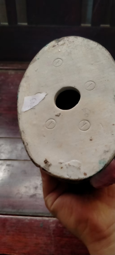 古玩陶瓷粉彩觀音造像真品鑒賞圖