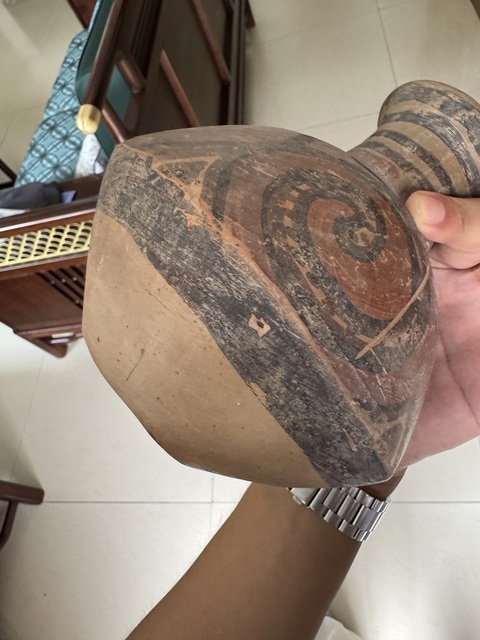古玩陶瓷馬家窯文化馬場類型蛇紋單耳壺真品鑒賞圖