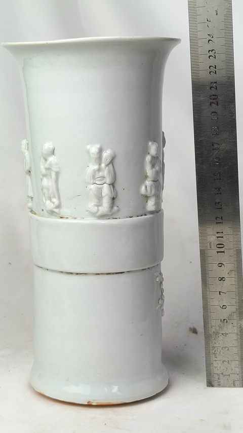 古玩陶瓷德化窯花觚真品鑒賞圖