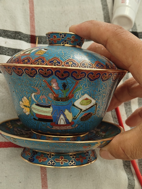 古玩雜項琺瑯彩蓋碗真品鑒賞圖