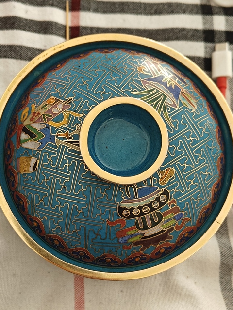 古玩雜項琺瑯彩蓋碗真品鑒賞圖