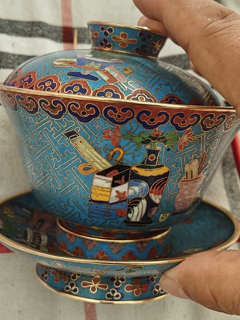 古玩雜項琺瑯彩蓋碗真品鑒賞圖