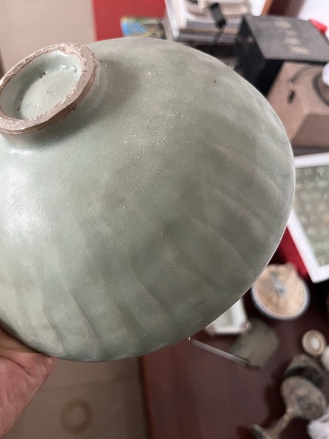 古玩陶瓷元代龍泉窯刻花蓮瓣碗拍賣,當前價格100元