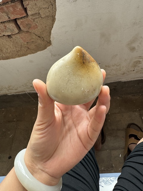 古玩玉器地方料桃型件真品鑒賞圖