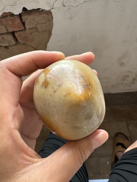 古玩玉器地方料桃型件真品鑒賞圖