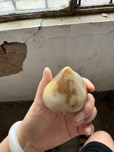 古玩玉器地方料桃型件真品鑒賞圖