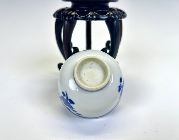 古玩陶瓷清中早期·青花花卉杯拍賣,當前價格198元