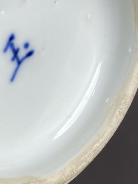 古玩陶瓷青花人物故事紋瓶真品鑒賞圖