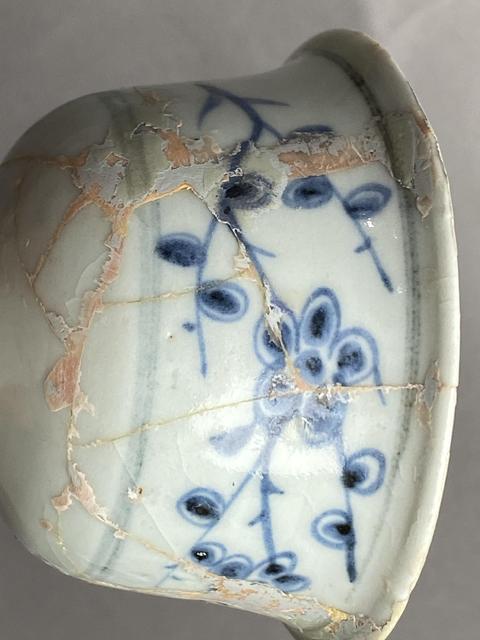 古玩陶瓷青花月影梅紋高足杯真品鑒賞圖