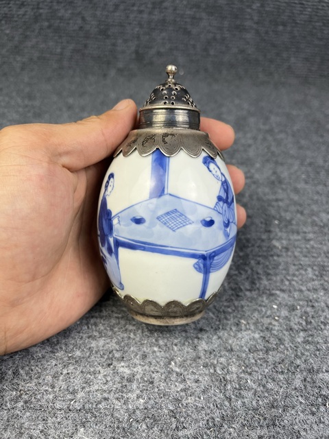 古玩陶瓷青花二喬蓮子罐真品鑒賞圖