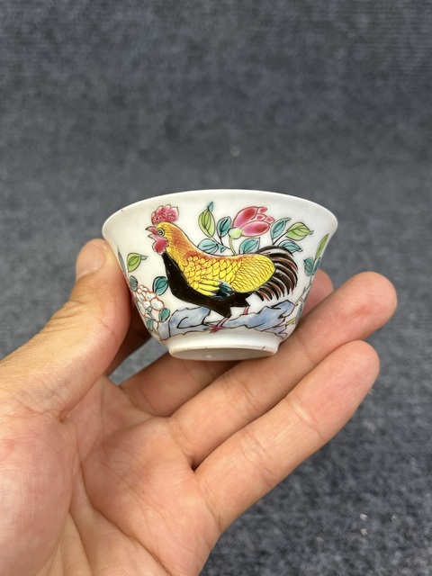 古玩陶瓷雍正粉彩公雞杯真品鑒賞圖