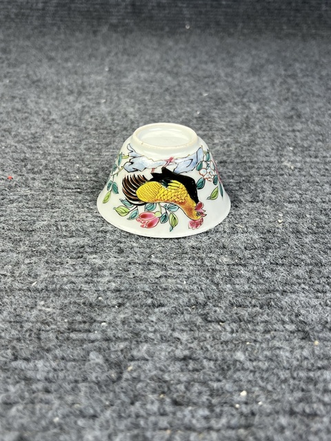 古玩陶瓷雍正粉彩公雞杯真品鑒賞圖