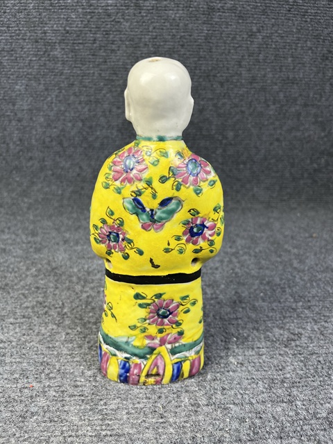 古玩陶瓷乾隆粉彩童子塑像真品鑒賞圖