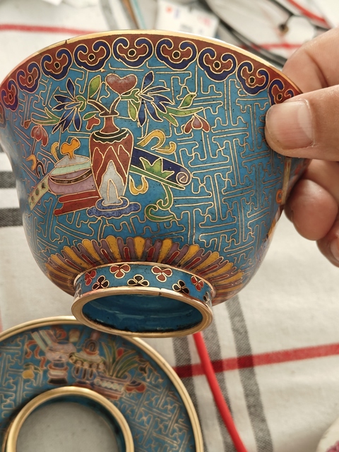 古玩雜項琺瑯彩蓋碗真品鑒賞圖
