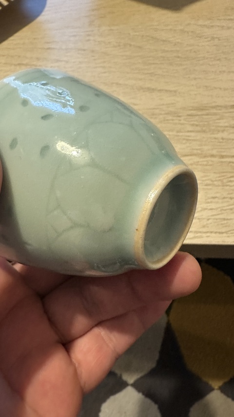 古玩陶瓷玲瓏瓷青釉杯真品鑒賞圖