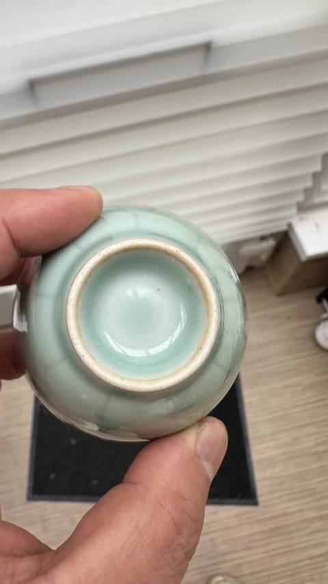 古玩陶瓷玲瓏瓷青釉杯真品鑒賞圖