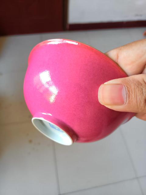 古玩陶瓷胭脂紅釉碗真品鑒賞圖