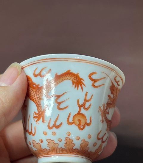 古玩陶瓷清光緒 礬紅龍紋杯真品鑒賞圖