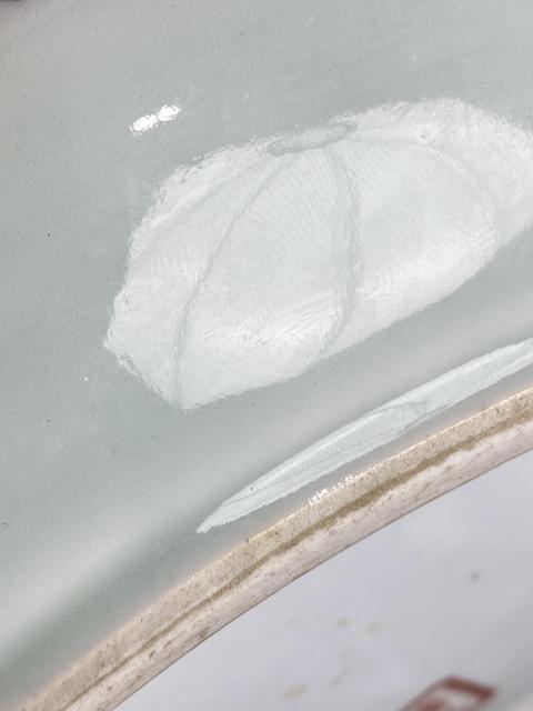古玩陶瓷粉青釉粉彩蝴蝶紋瓜棱型洗真品鑒賞圖