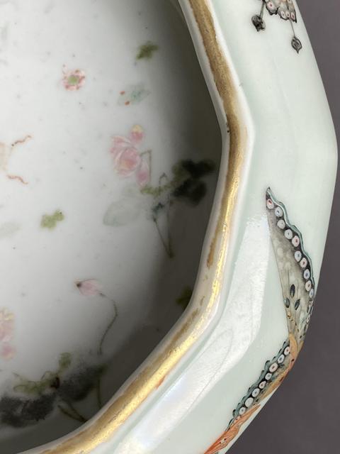 古玩陶瓷粉青釉粉彩蝴蝶紋瓜棱型洗真品鑒賞圖