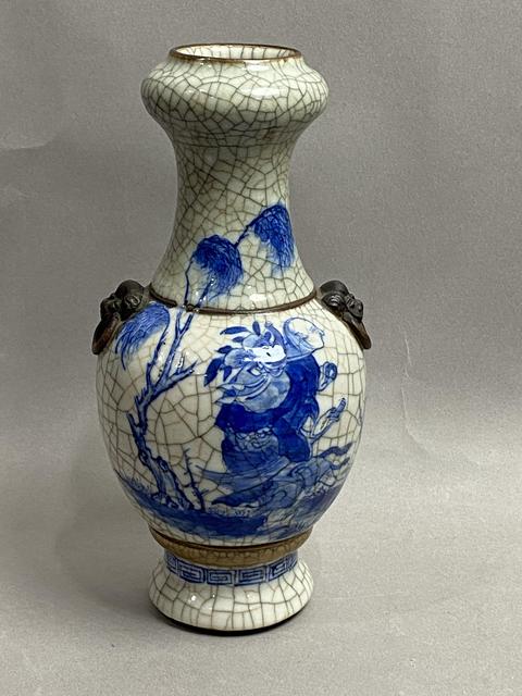 古玩陶瓷哥釉青花劉海戲金蟾洗口瓶真品鑒賞圖