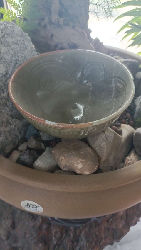 古玩陶瓷龍泉青瓷刻花碗真品鑒賞圖