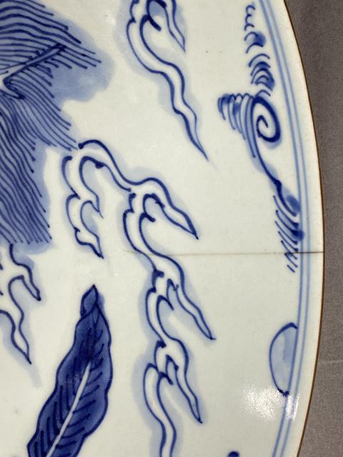 古玩陶瓷青花麒麟望月紋大盤真品鑒賞圖