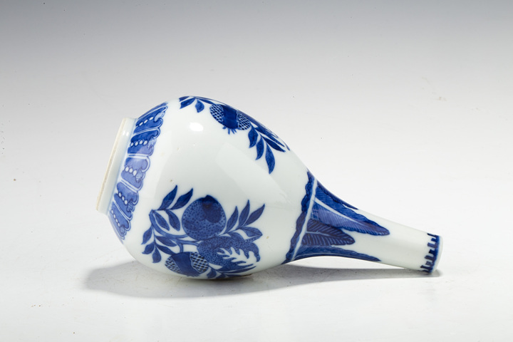 古玩陶瓷清中晚·青花三多紋膽瓶拍賣，當前價格1890元