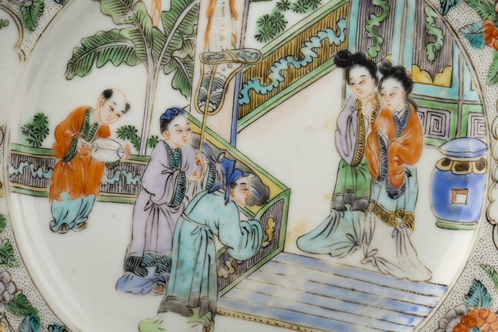 古玩陶瓷清咸豐·廣彩人物故事紋盤拍賣，當(dāng)前價(jià)格752元