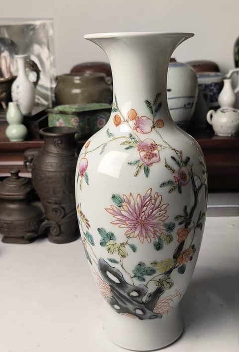 古玩陶瓷花卉紋粉彩觀音瓶真品鑒賞圖