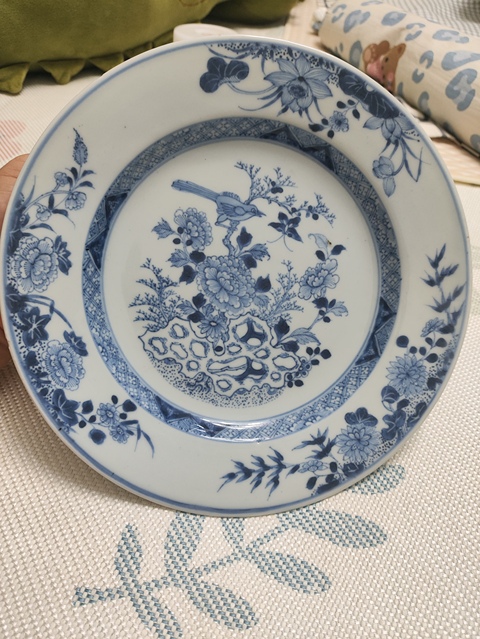 古玩陶瓷花鳥紋青花盤真品鑒賞圖
