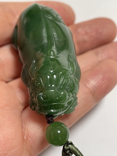 古玩玉器和田碧玉雕“貔貅”把件真品鑒賞圖