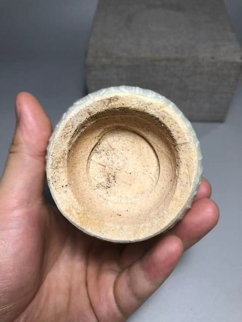 古玩陶瓷云市窯青白釉花卉紋箸瓶真品鑒賞圖