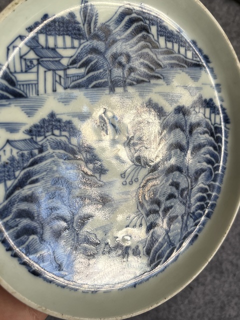 古玩陶瓷青花山水人物紋水洗真品鑒賞圖