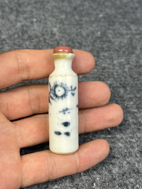 古玩陶瓷康熙青花花卉紋小瓶拍賣，當前價格588元