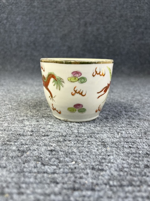 古玩陶瓷粉彩龍鳳呈祥紋缸拍賣,當前價格588元