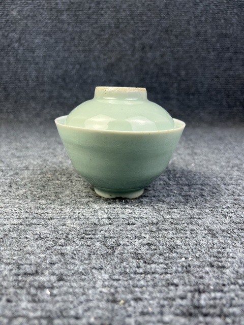 古玩陶瓷豆青釉蓋碗拍賣，當前價格688元