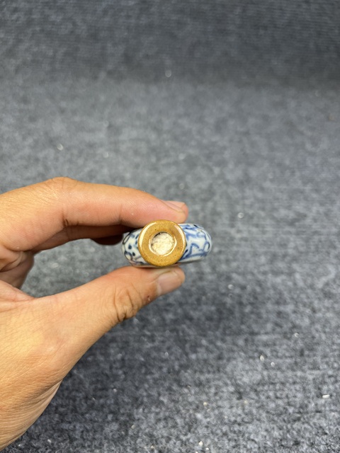 古玩陶瓷青花加彩人物紋鼻煙壺拍賣，當(dāng)前價(jià)格788元