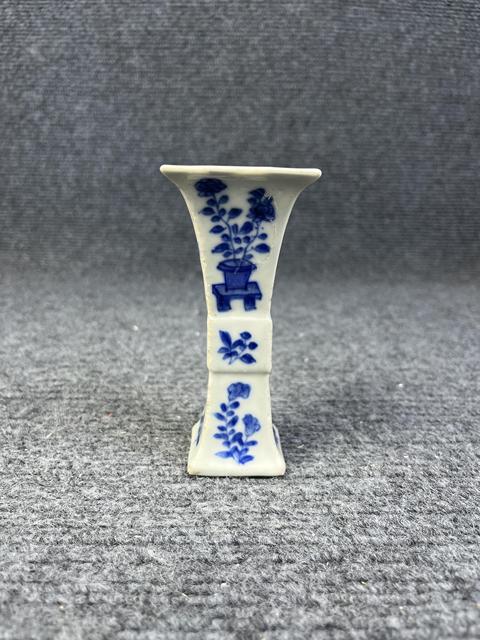 古玩陶瓷青花人物花卉紋四方小花觚拍賣,當前價格1288元