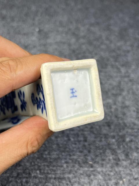 古玩陶瓷青花人物花卉紋四方小花觚拍賣,當前價格1288元