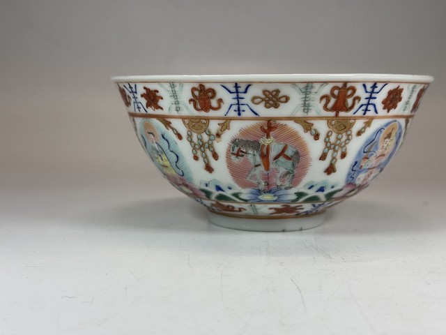 古玩陶瓷粉彩奇珍八寶碗真品鑒賞圖