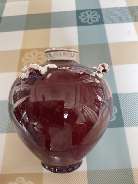 古玩陶瓷紅釉瓶真品鑒賞圖