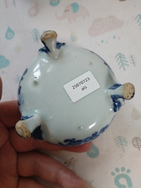 古玩陶瓷青花香爐真品鑒賞圖