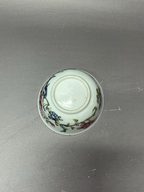古玩陶瓷花卉紋粉彩杯真品鑒賞圖