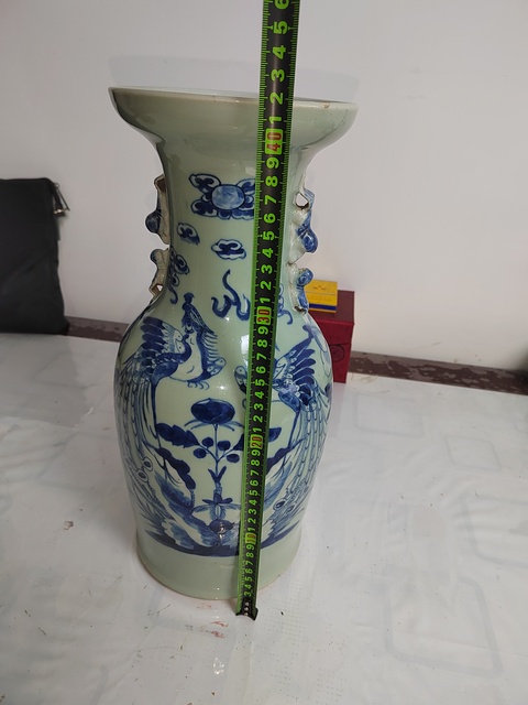 古玩陶瓷鳳凰牡丹紋青花瓶拍賣,當(dāng)前價(jià)格1400元